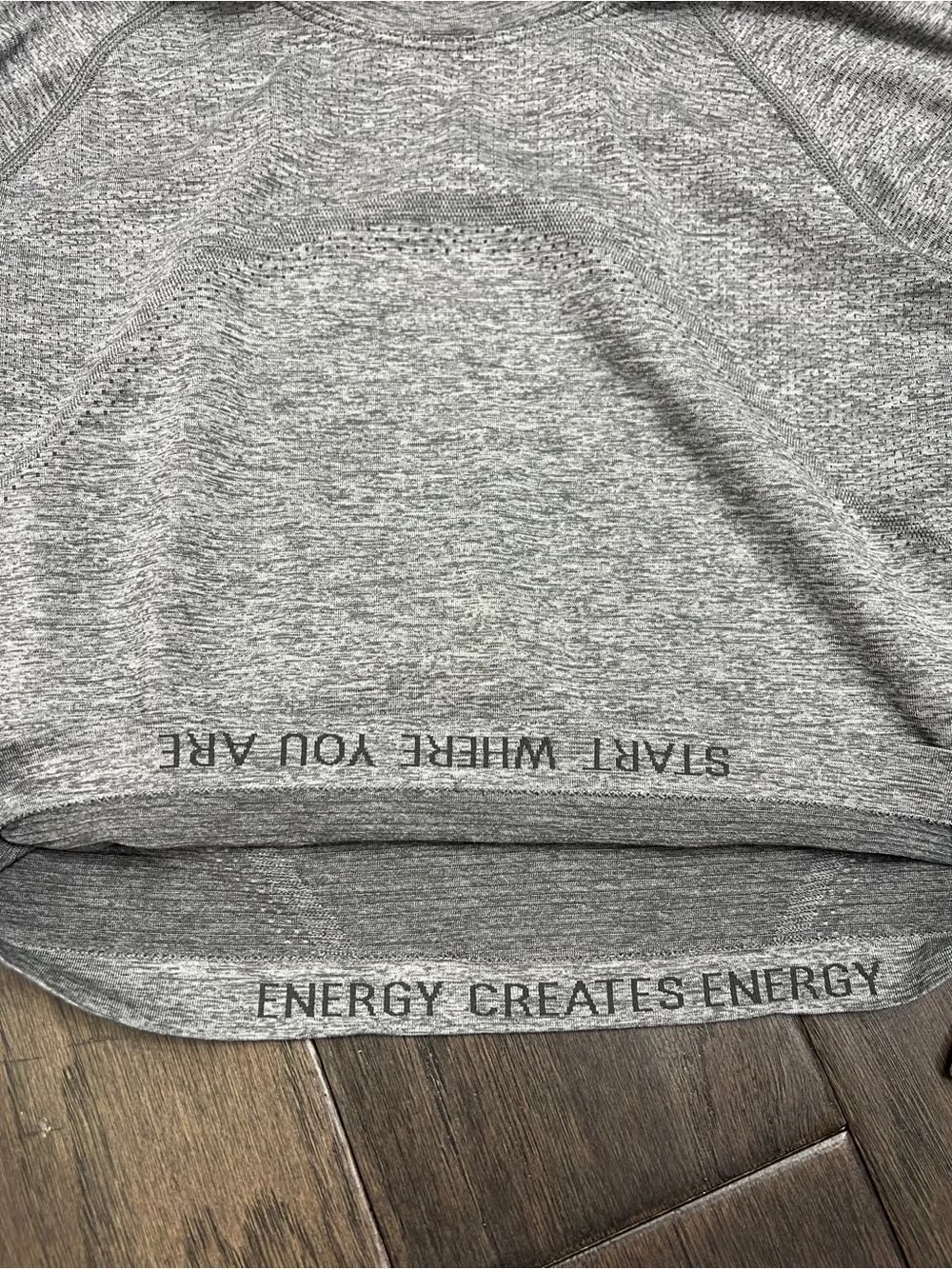Lululemon Swiftly Tech Cropped Long-Sleeve Shirt 2.0 Slate / White